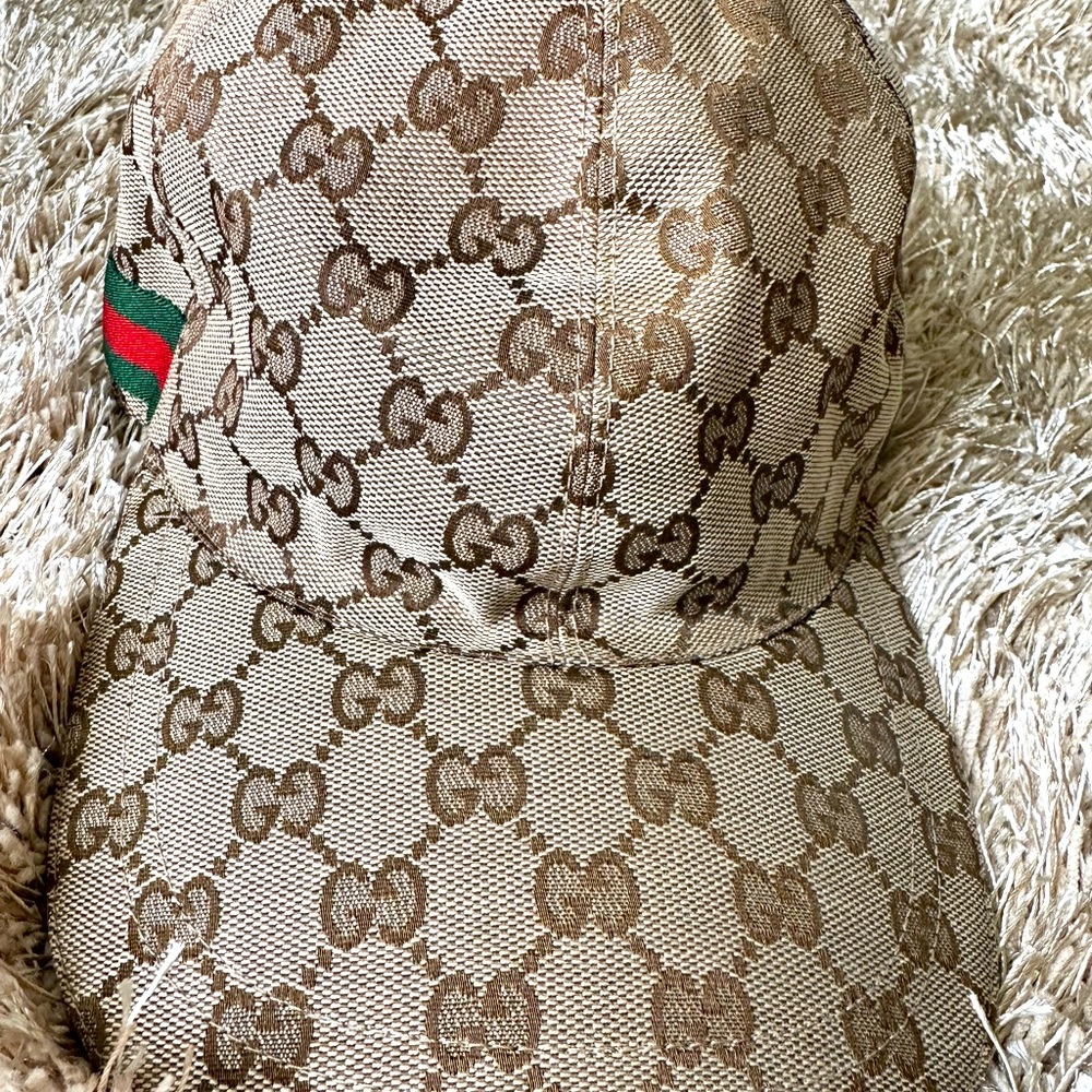 Gucci Hat - Picture 1 of 8